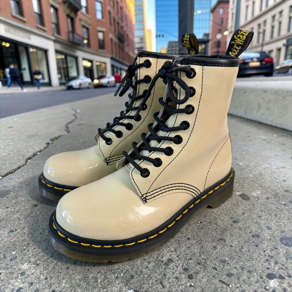 Dr. Martens 1460 8-Eye Patent Lamper Leather Boots in Toile Cream